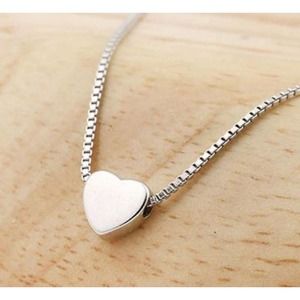 Dainty Heart Pendant Choker Necklace